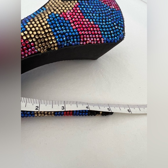 Steve Madden Dyvinal Platform Jeweled Pumps - Picture 7 of 11